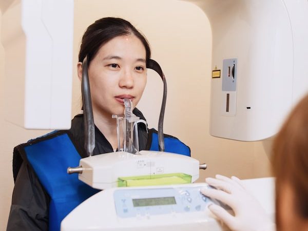 數位化矯正資料收集 - 拍攝X光照、口掃機掃描